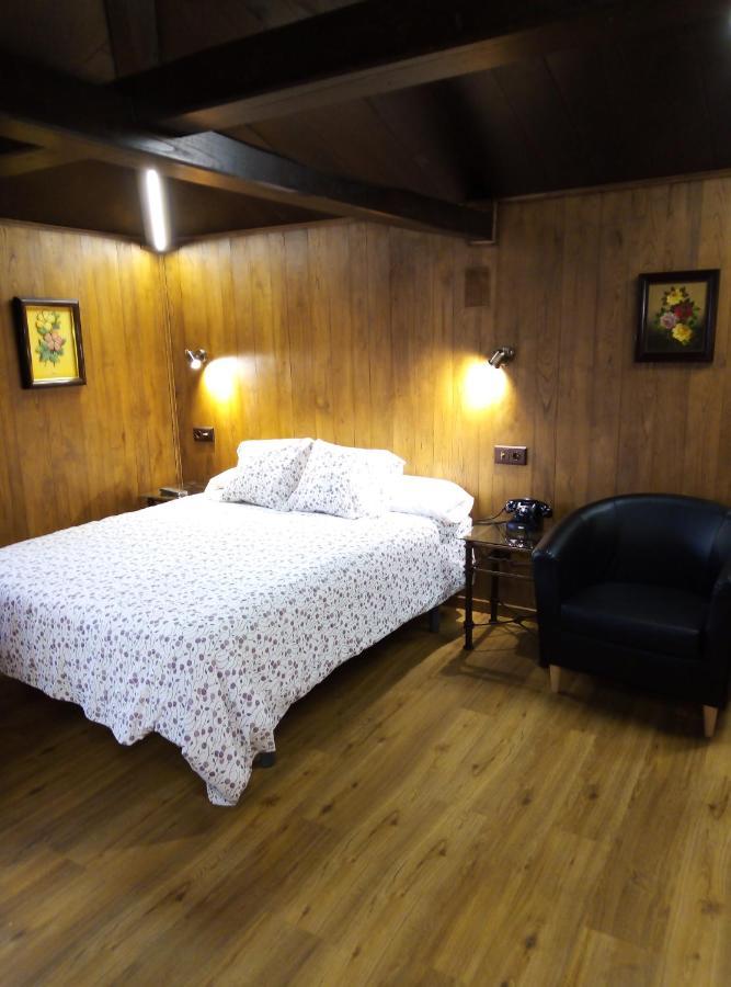 Hotel Somonte à Quintes Extérieur photo