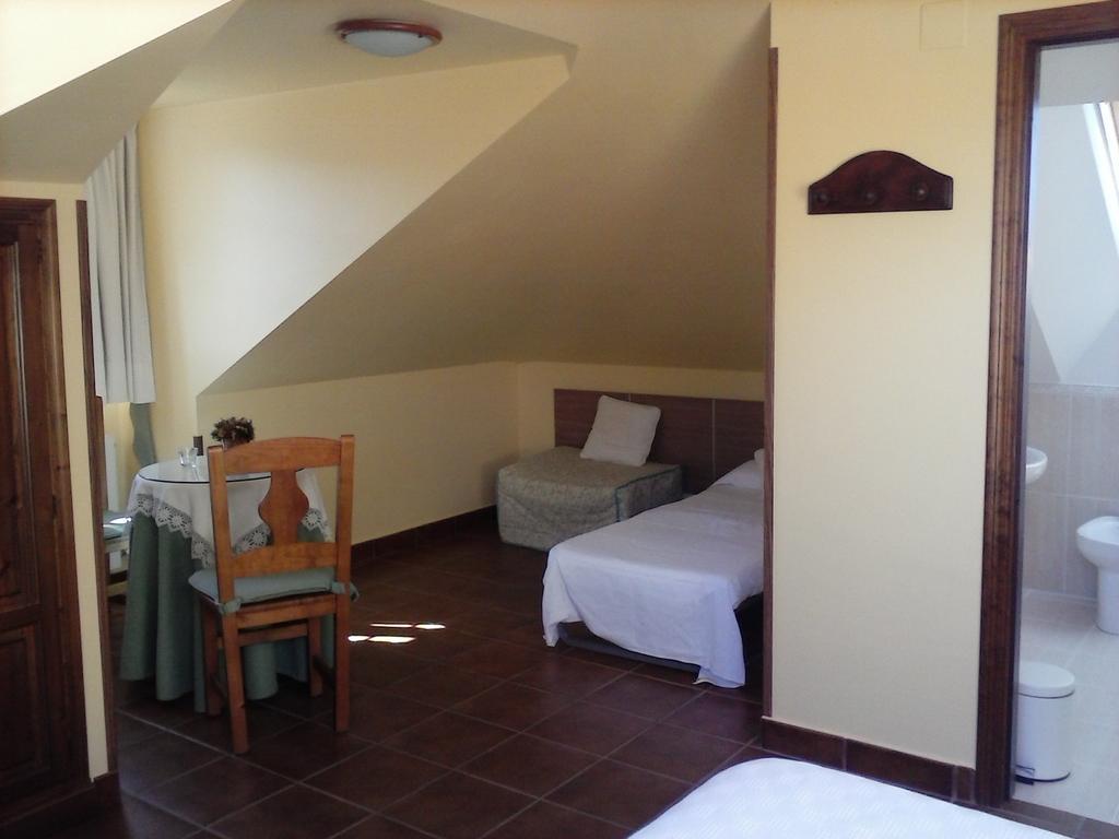 Hotel Somonte à Quintes Extérieur photo